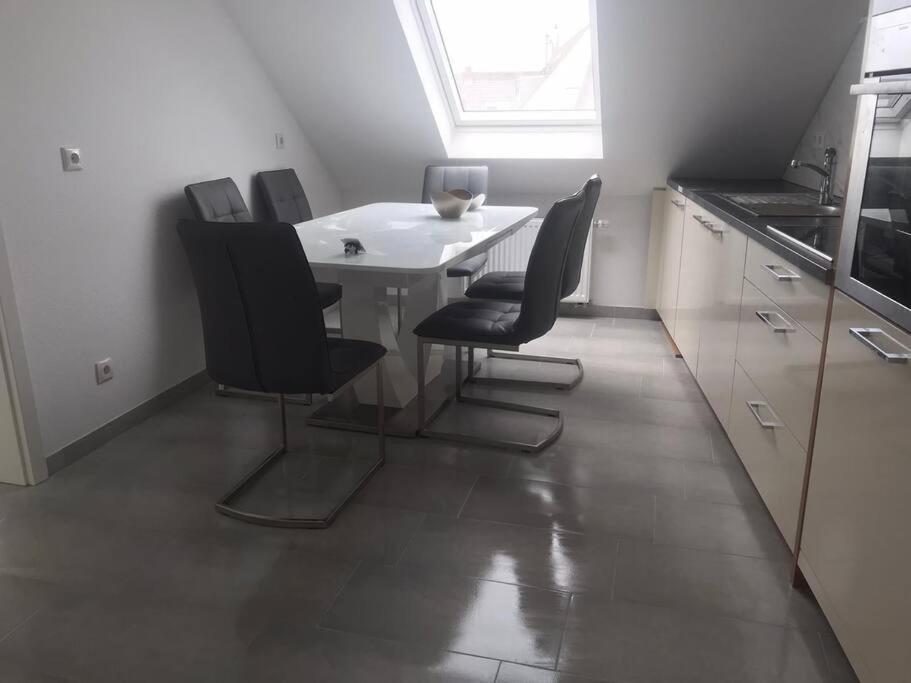 B01 Apartment Between Cologne & Bonn With Nature Access Тройсдорф Екстериор снимка